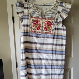 Entro, Sz Med with blue, red, tan details